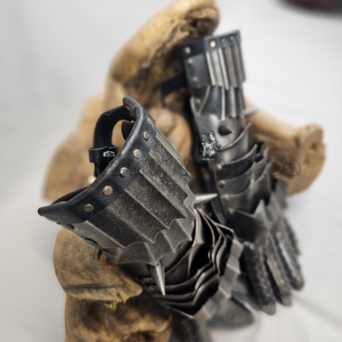 THE LORD OF THE RINGS - Nazgul Gloves | Il Nuovo Mondo Shop