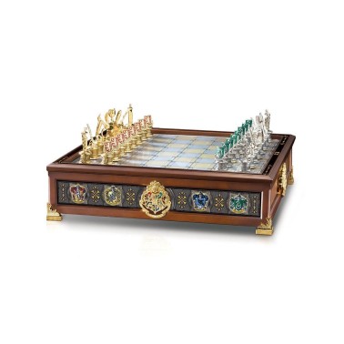 HARRY POTTER - Scacchiera - Le Quattro Case di Hogwarts - Versione Quidditch (Noble Collection)